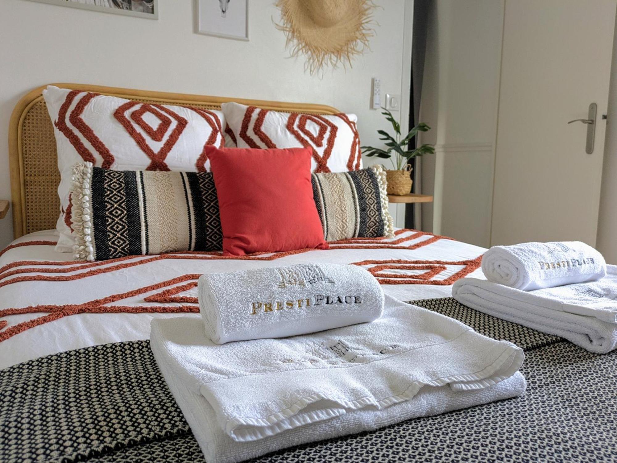 La Petite Plume - Prestiplace Collection Tours Eksteriør billede
